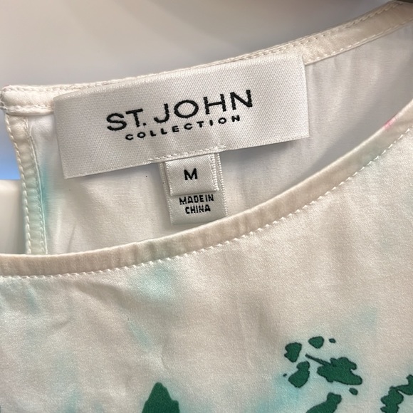 🌟Authentic St. John’s Blouse🌟💐 - Picture 2 of 4